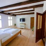 公寓 Villa Hardegg *